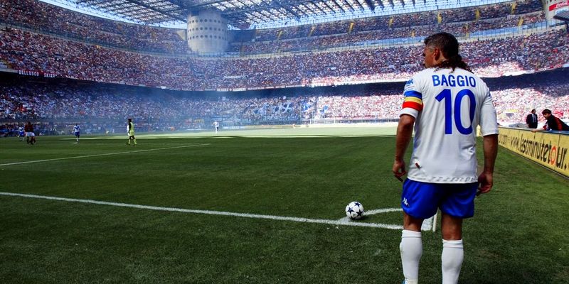 Roberto Baggio khép lại sự nghiệp chơi bóng của mình trong màu áo câu lạc bộ Brescia