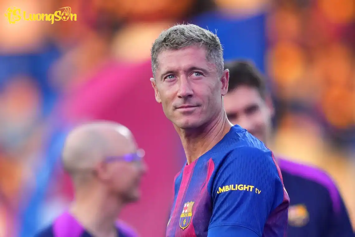 Lewandowski khẳng định tình yêu với đội chủ sân Camp Nou (Ảnh: GOAL) Lewandowski khẳng định tình yêu với đội chủ sân Camp Nou